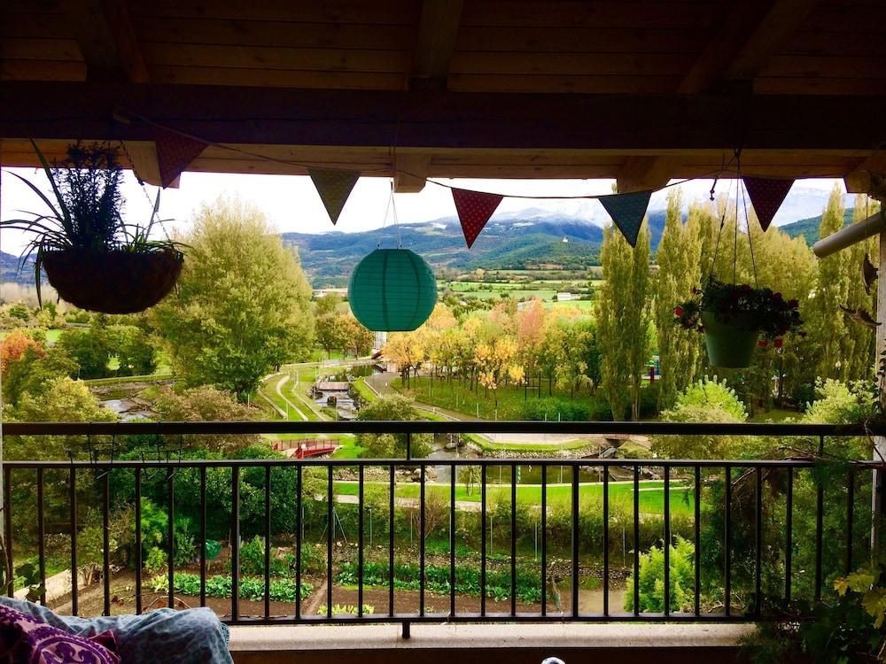Casa Catharina Bed and Breakfast La Seu d'Urgell Exteriör bild
